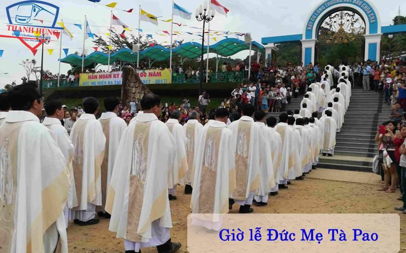 Giờ lễ Đức mẹ Tà Pao