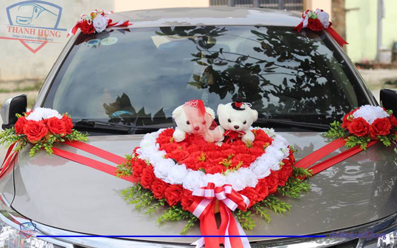 bộ hoa giả trang trí xe cưới