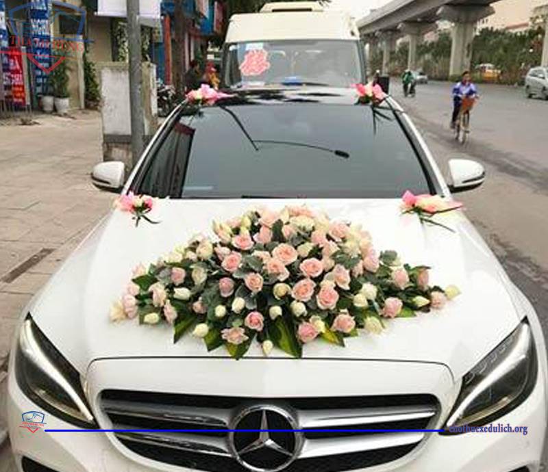 cách trang trí xe hoa đám cưới