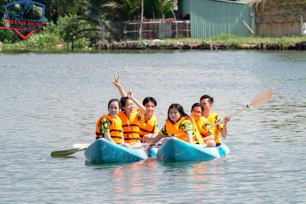 Thuê xe đi du lịch và khám phá bảng giá khu du lịch Tre Việt mới nhất Thuê xe đi du lịch và khám phá bảng giá khu du lịch Tre Việt mới nhất