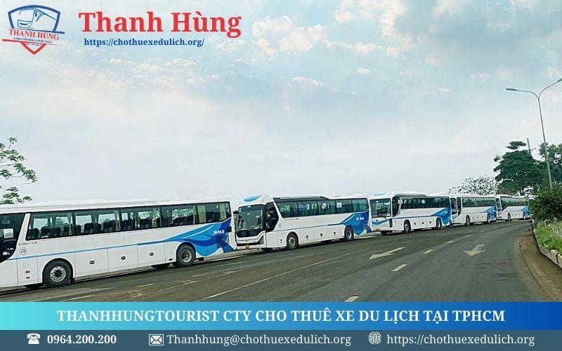cho thuê xe du lịch chuyên nghiệp tại TPHCM