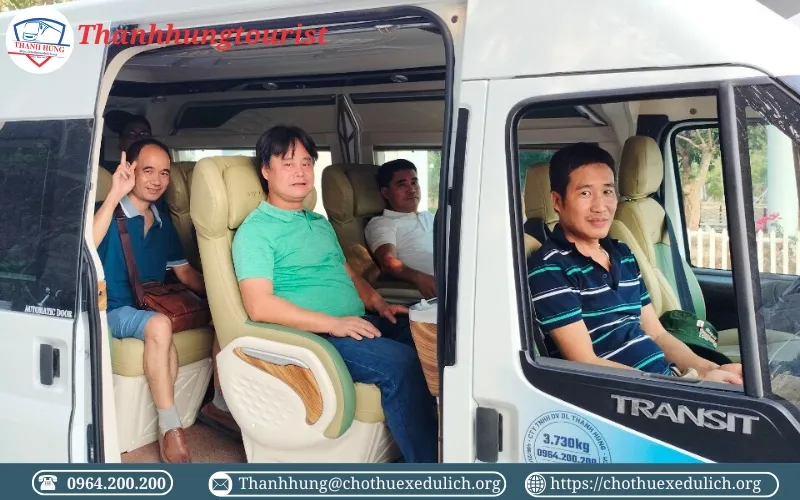 Thuê xe Limousine 9 chỗ TPHCM
